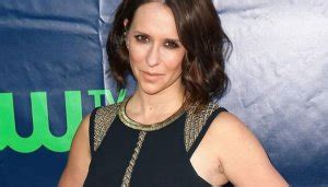 Jennifer Love Hewitt Gets Digital Breast Reduction in